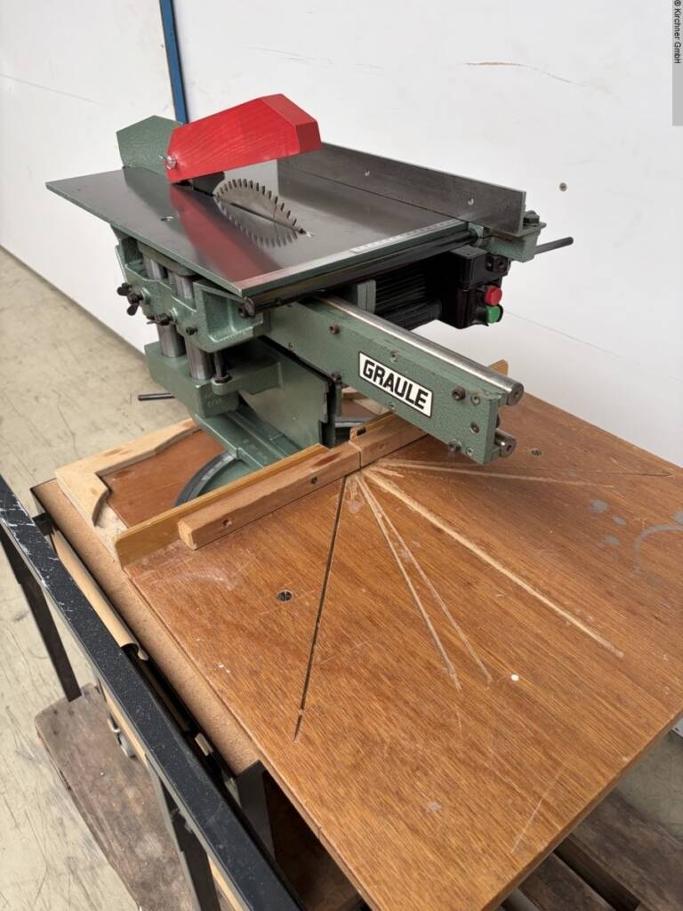 Cross-cut and mitre saw